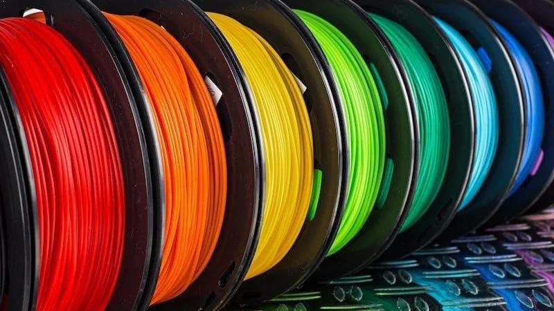 Les Filaments d'Impression 3D : Guide Complet pour Débutants